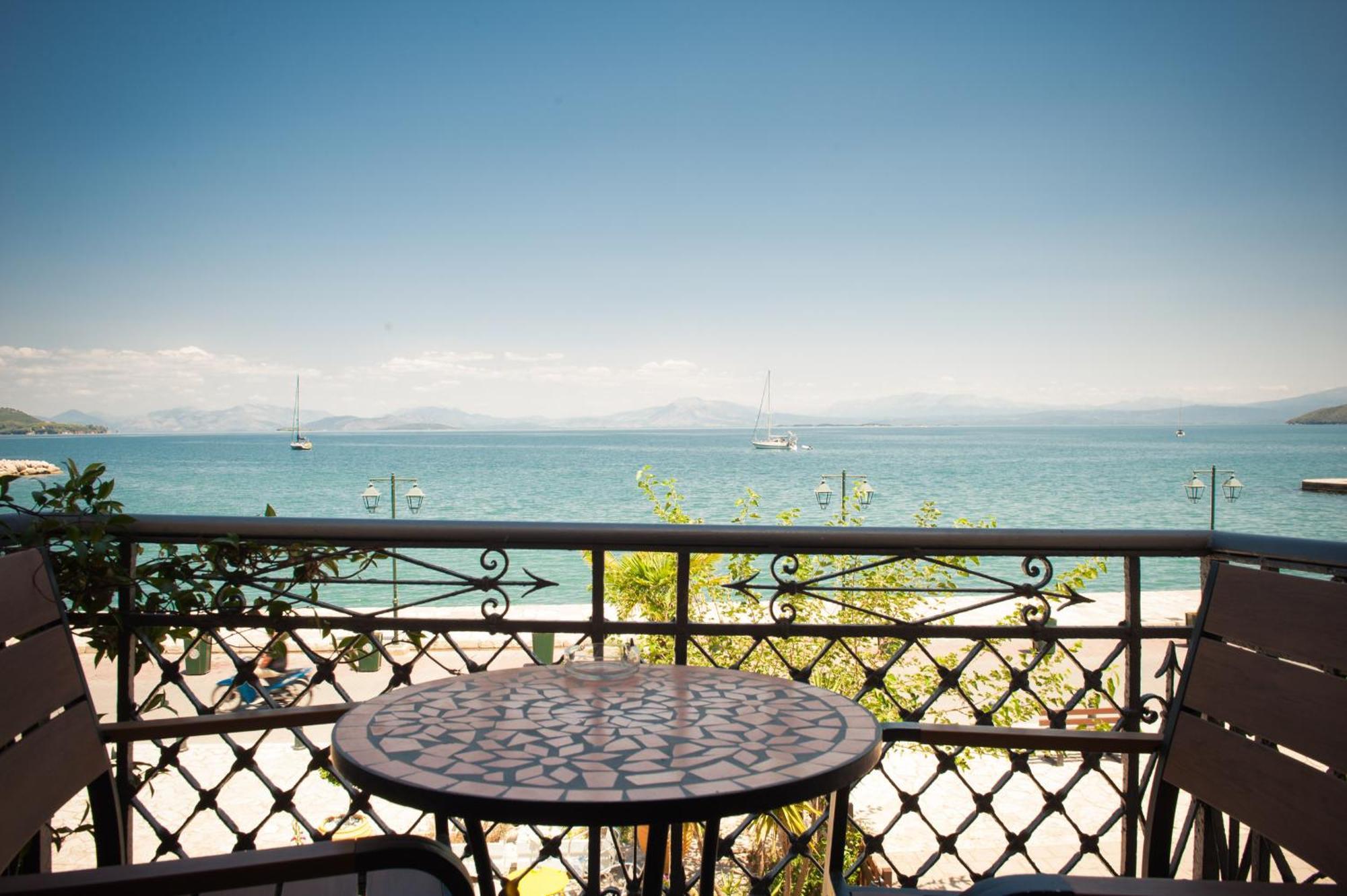 Seafront Stone Suites Vonitsa Esterno foto