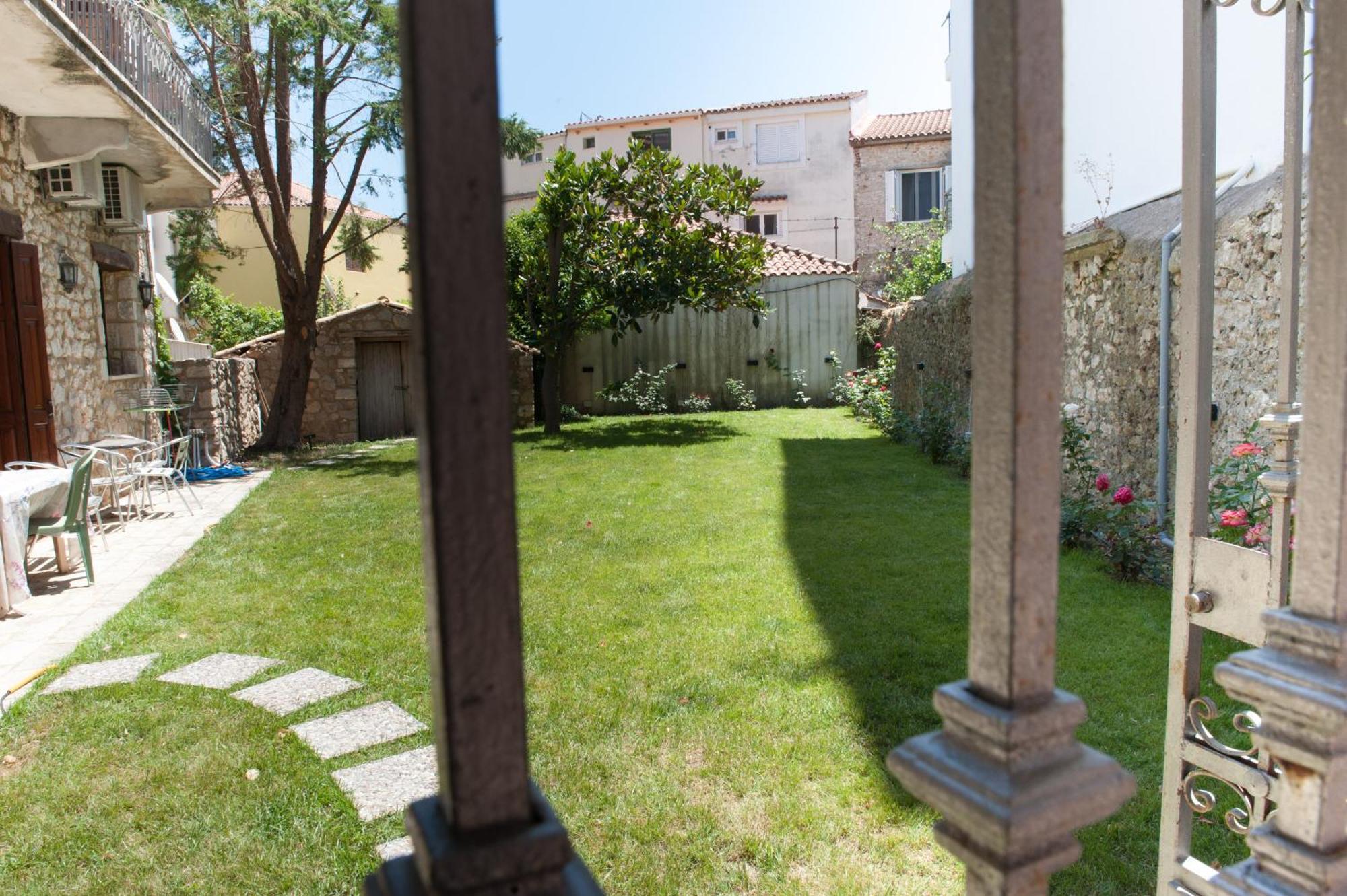 Seafront Stone Suites Vonitsa Esterno foto
