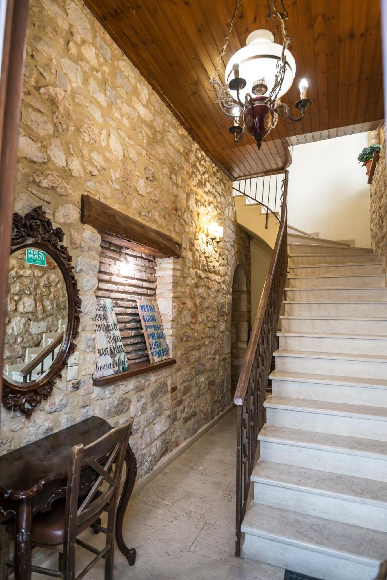 Seafront Stone Suites Vonitsa Esterno foto
