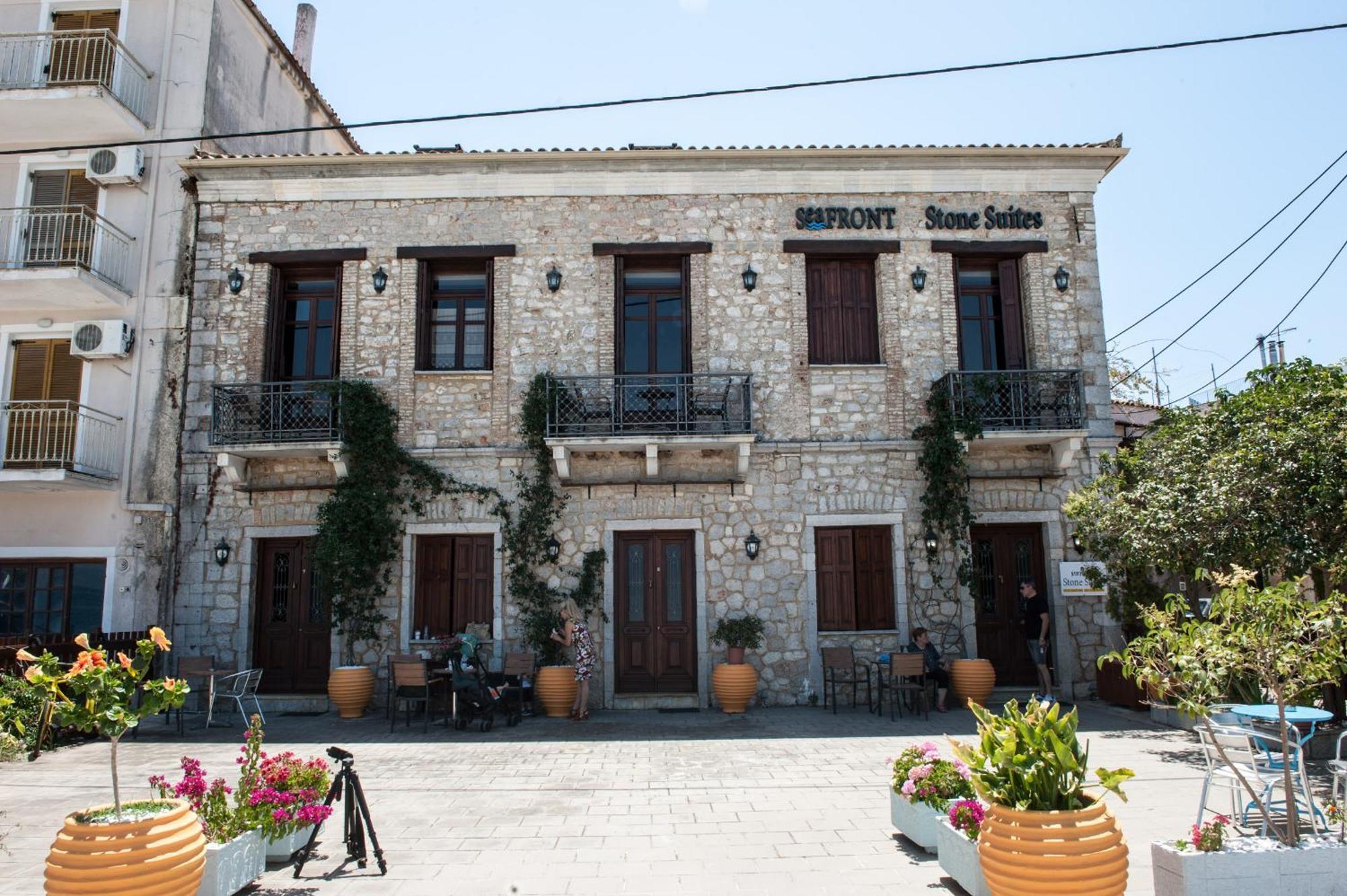 Seafront Stone Suites Vonitsa Esterno foto