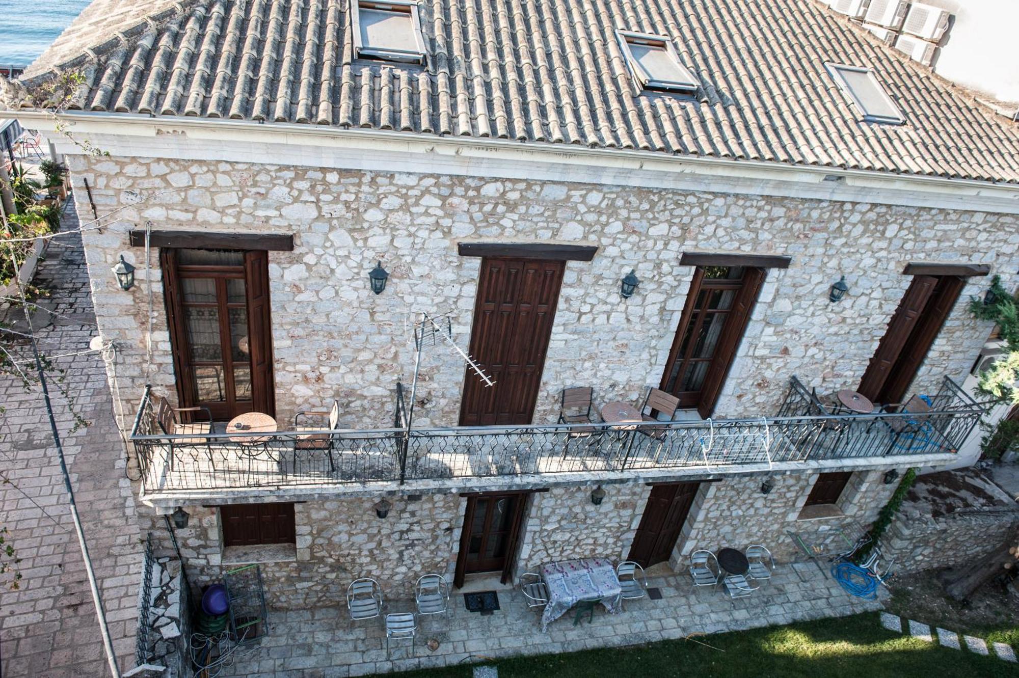 Seafront Stone Suites Vonitsa Esterno foto