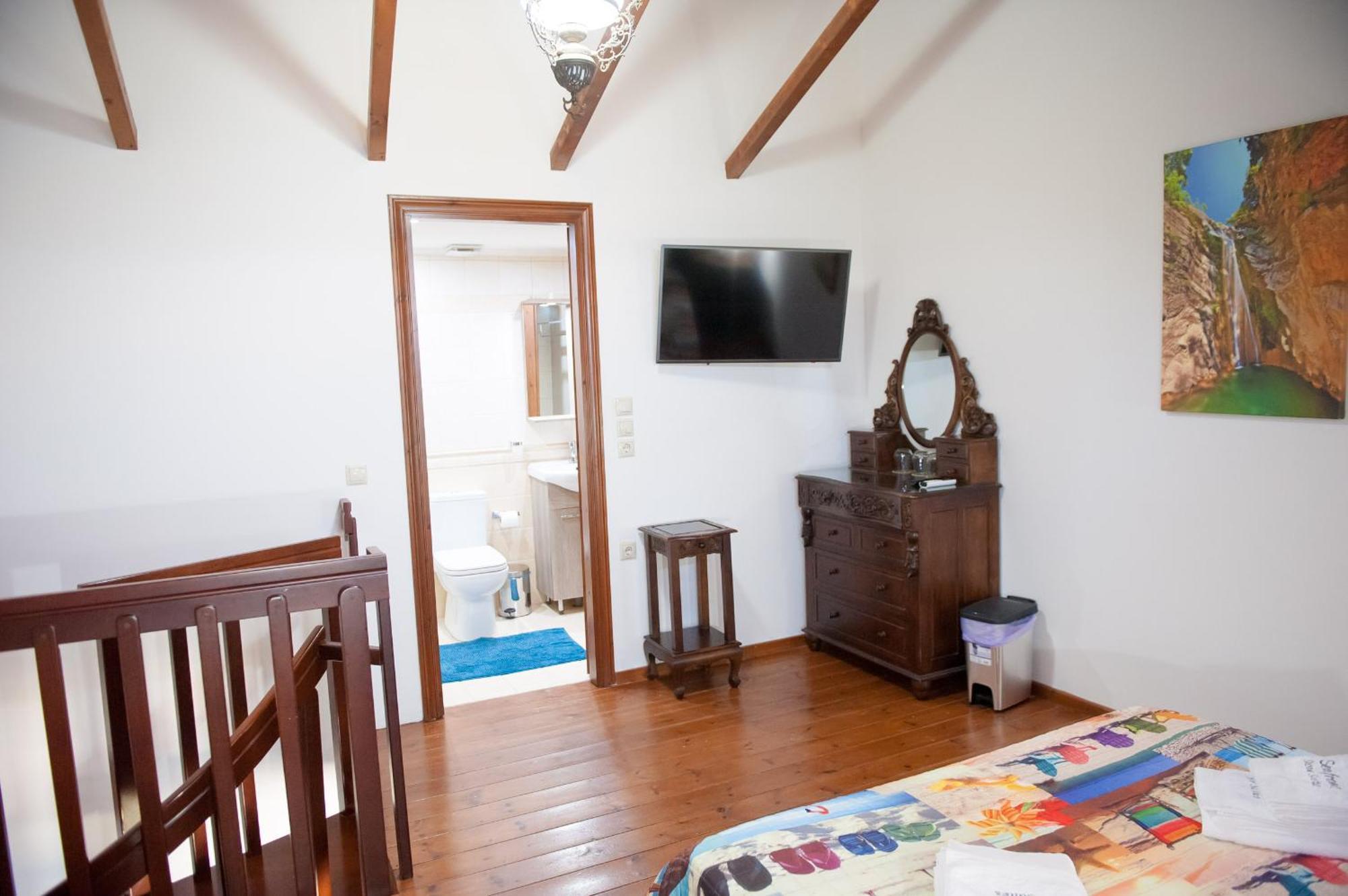 Seafront Stone Suites Vonitsa Esterno foto