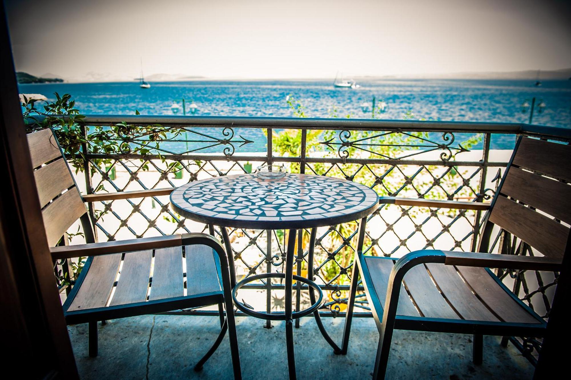 Seafront Stone Suites Vonitsa Esterno foto